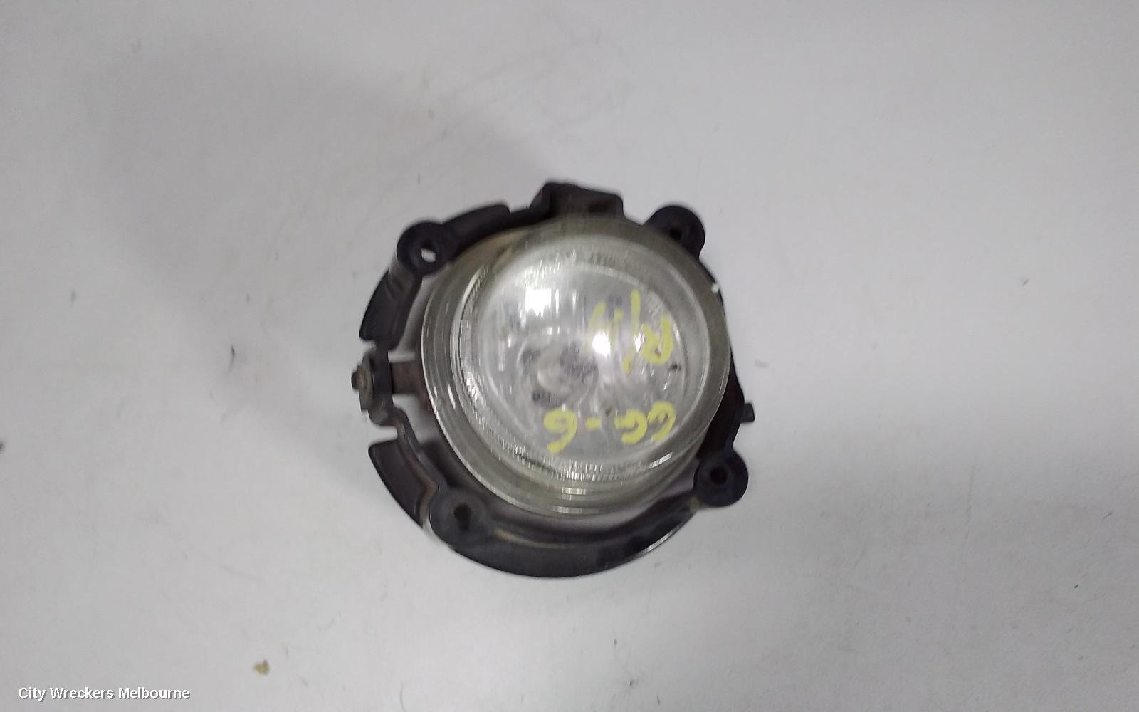 MAZDA 6 RIGHT INDICATOR/FOG/SIDE, BUMPER FOGLAMP, STANDARD/LUXURY/MPS TYPE, GG/GY, 09/2002 - 12/2007