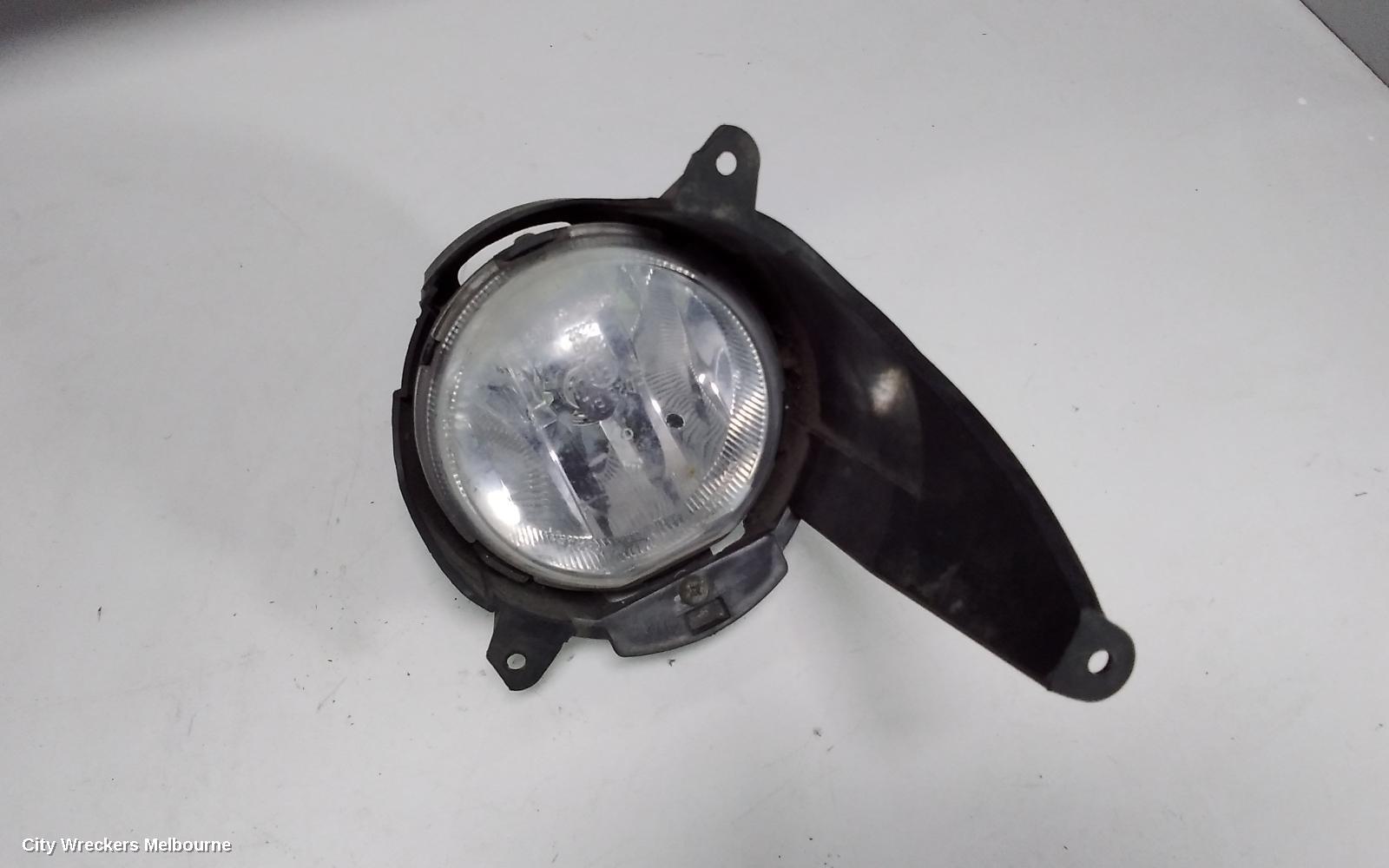 HOLDEN CAPTIVA LEFT INDICATOR/FOG/SIDE, BUMPER FOGLAMP, MAXX/CAPTIVA 5 (4TH VIN = D), CG, 09/2006 - 02/2011