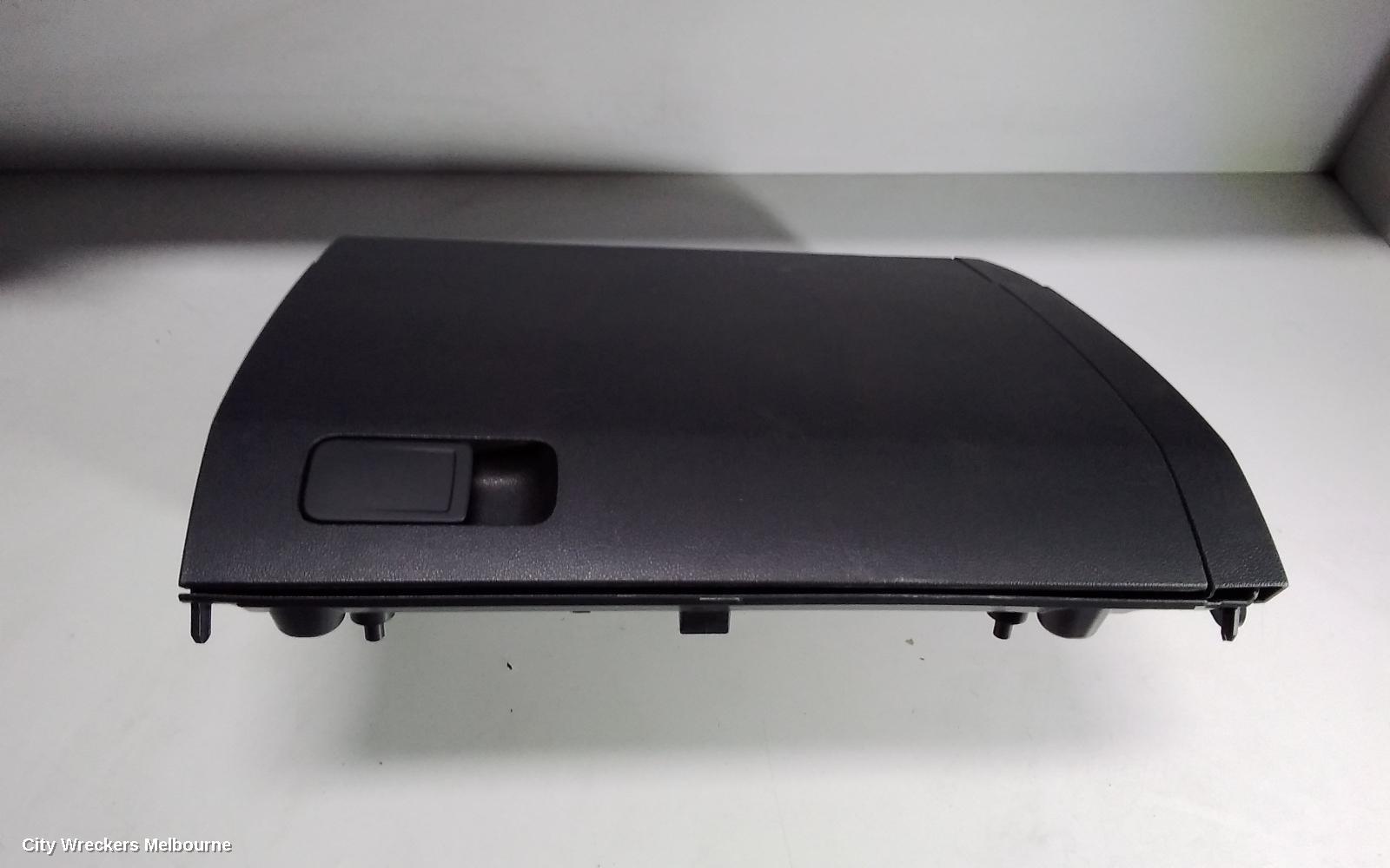 VOLKSWAGEN TIGUAN GLOVE BOX, 5NA, 06/2016 - 02/2024
