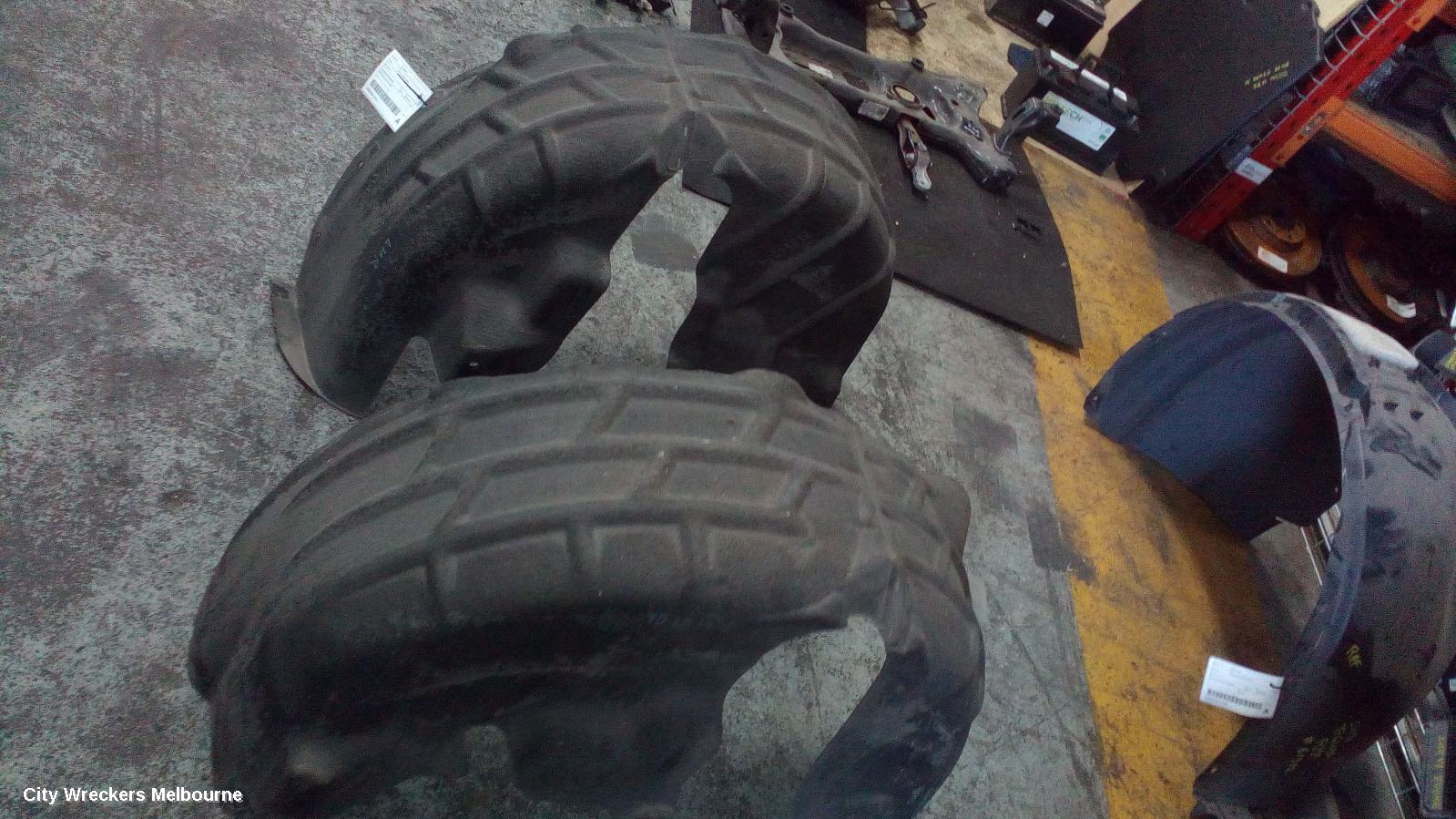 VOLKSWAGEN TIGUAN LEFT GUARD LINER, 5NA, 06/2016 ONWARDS