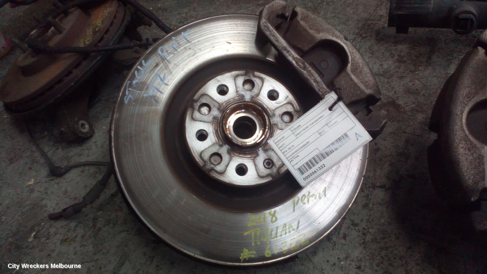 VOLKSWAGEN TIGUAN RIGHT FRONT HUB ASSEMBLY, 5NA, 06/2016 - 02/2024