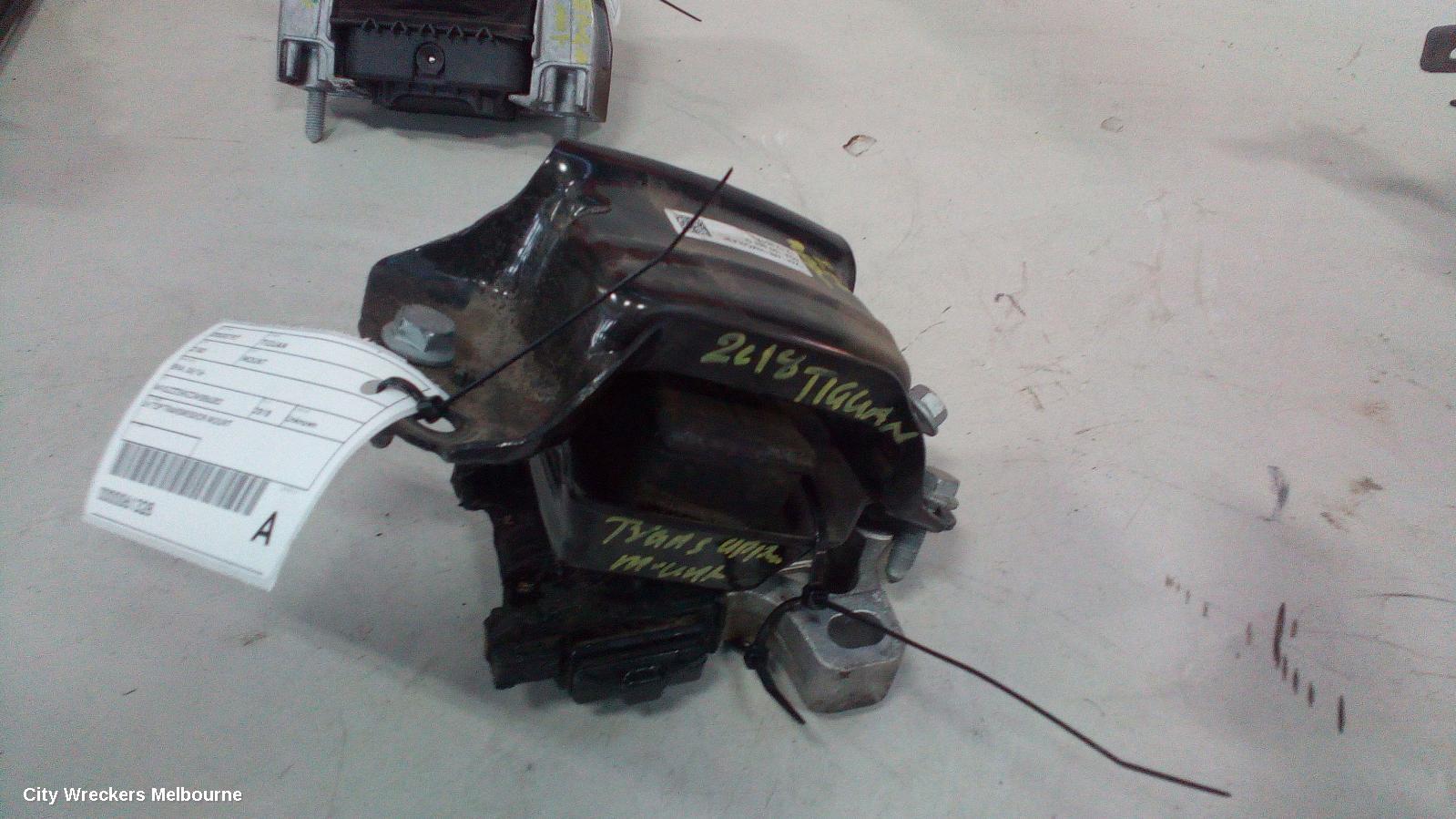 VOLKSWAGEN TIGUAN MOUNT, TRANSMISSION MOUNT, 5NA, 06/2016 ONWARDS