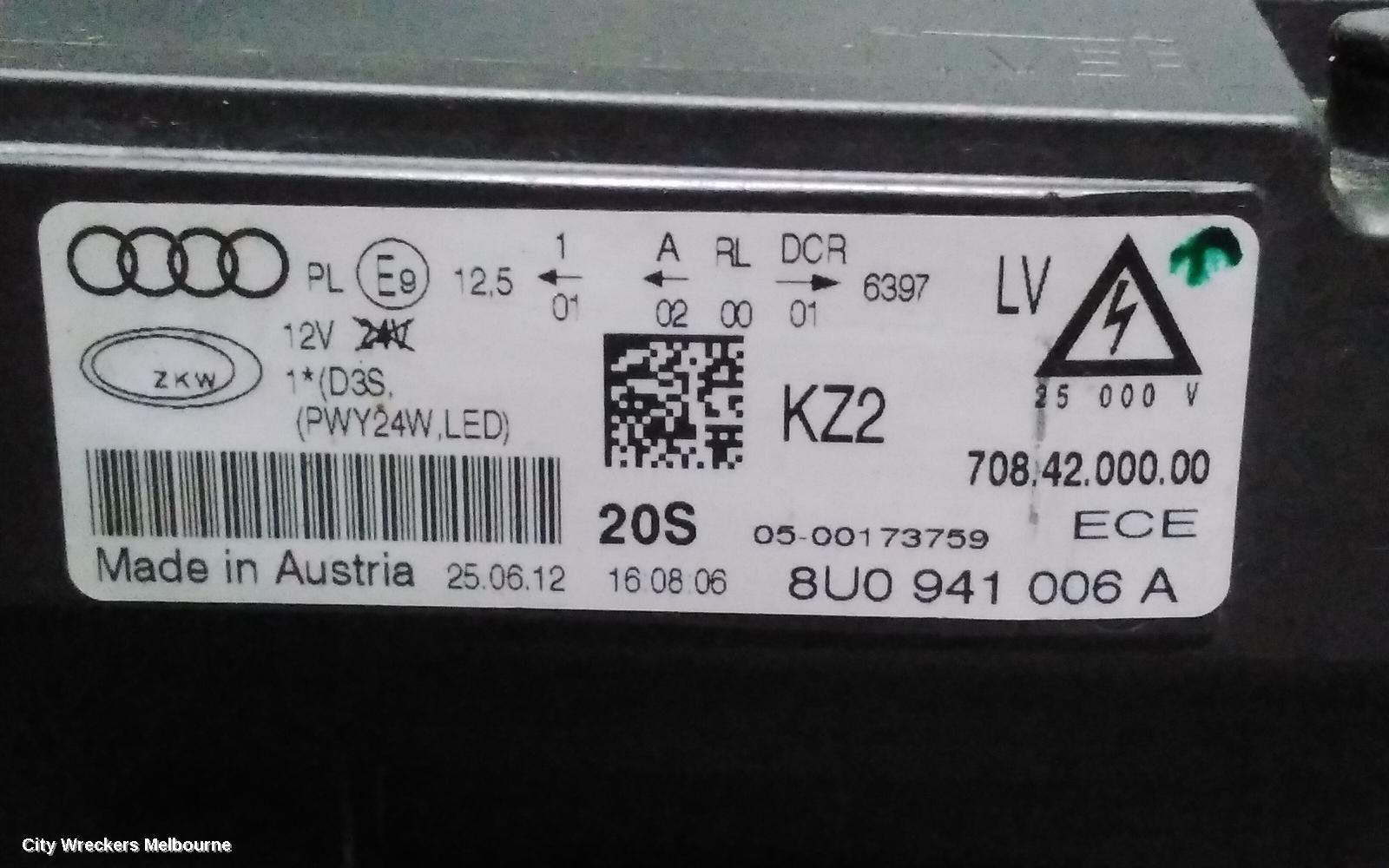 AUDI Q3 RIGHT HEADLAMP, 8U, Q3/RSQ3, XENON, ADAPTIVE TYPE, 03/2012 - 10/2014