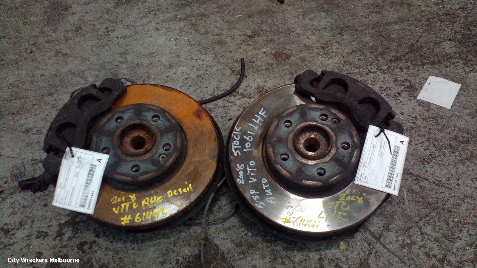 MERCEDES VITO RIGHT FRONT HUB ASSEMBLY, 639, 04/2004 - 01/2011