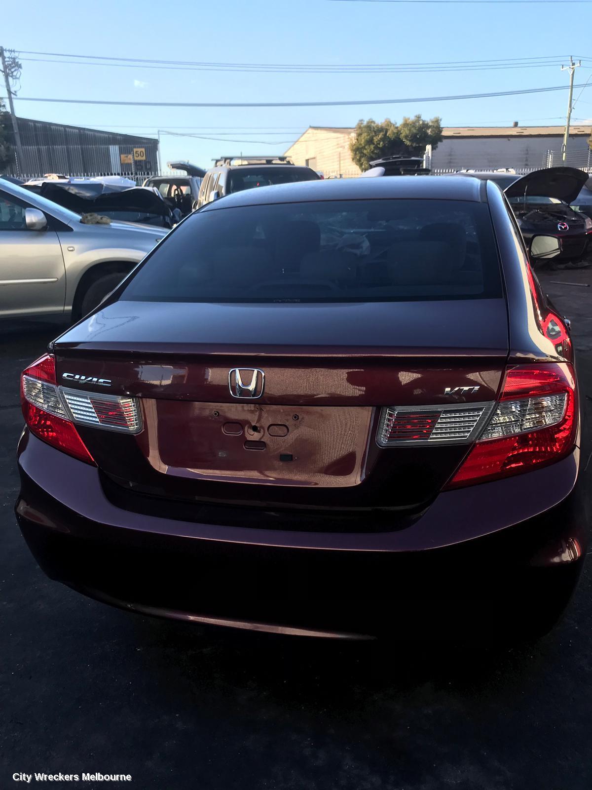 HONDA CIVIC REAR GARNISH, BOOTLID LAMP (LH SIDE), 9TH GEN, 02/2012 - 04/2016