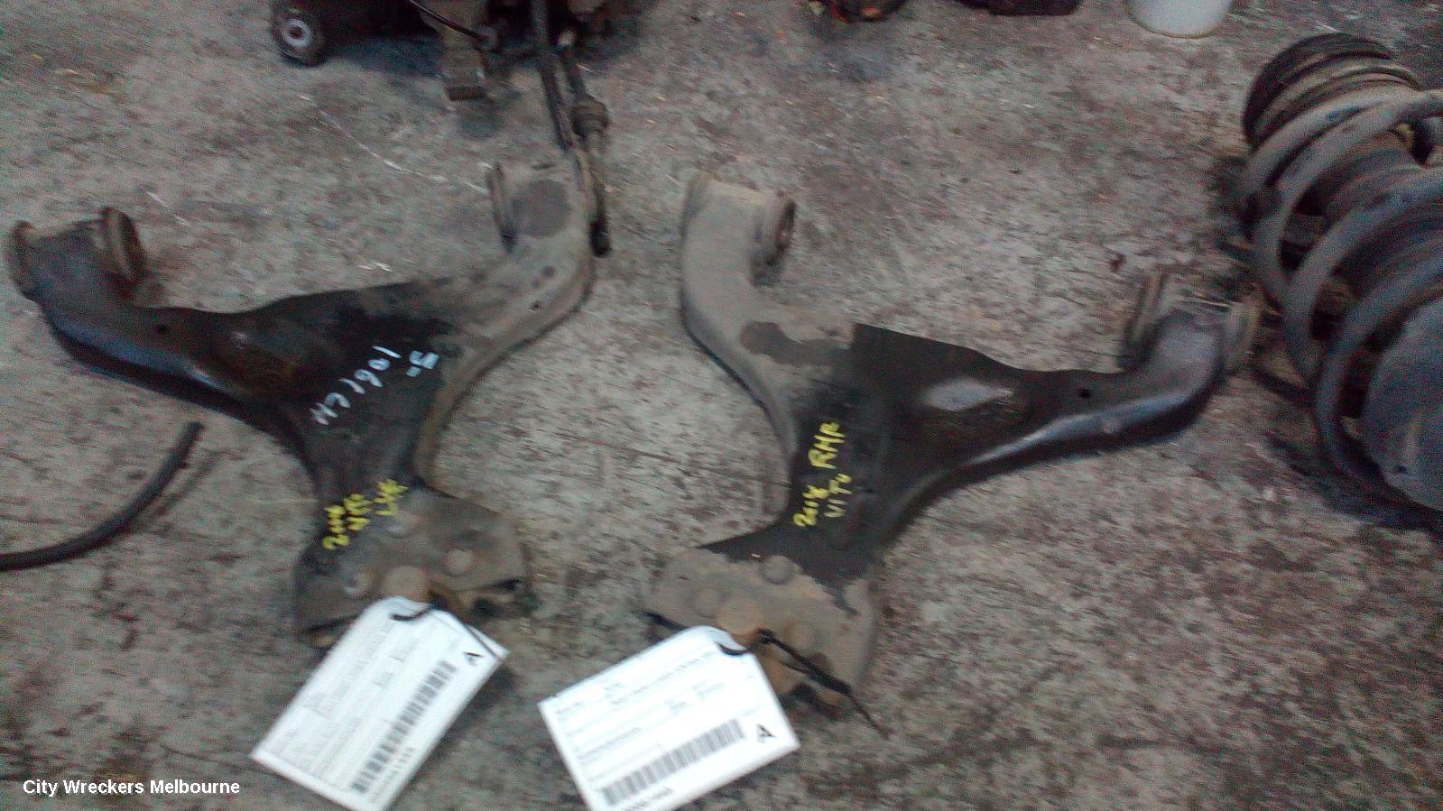 MERCEDES VITO RIGHT FRONT LOWER CONTROL ARM, 639, 04/2004 - 01/2011