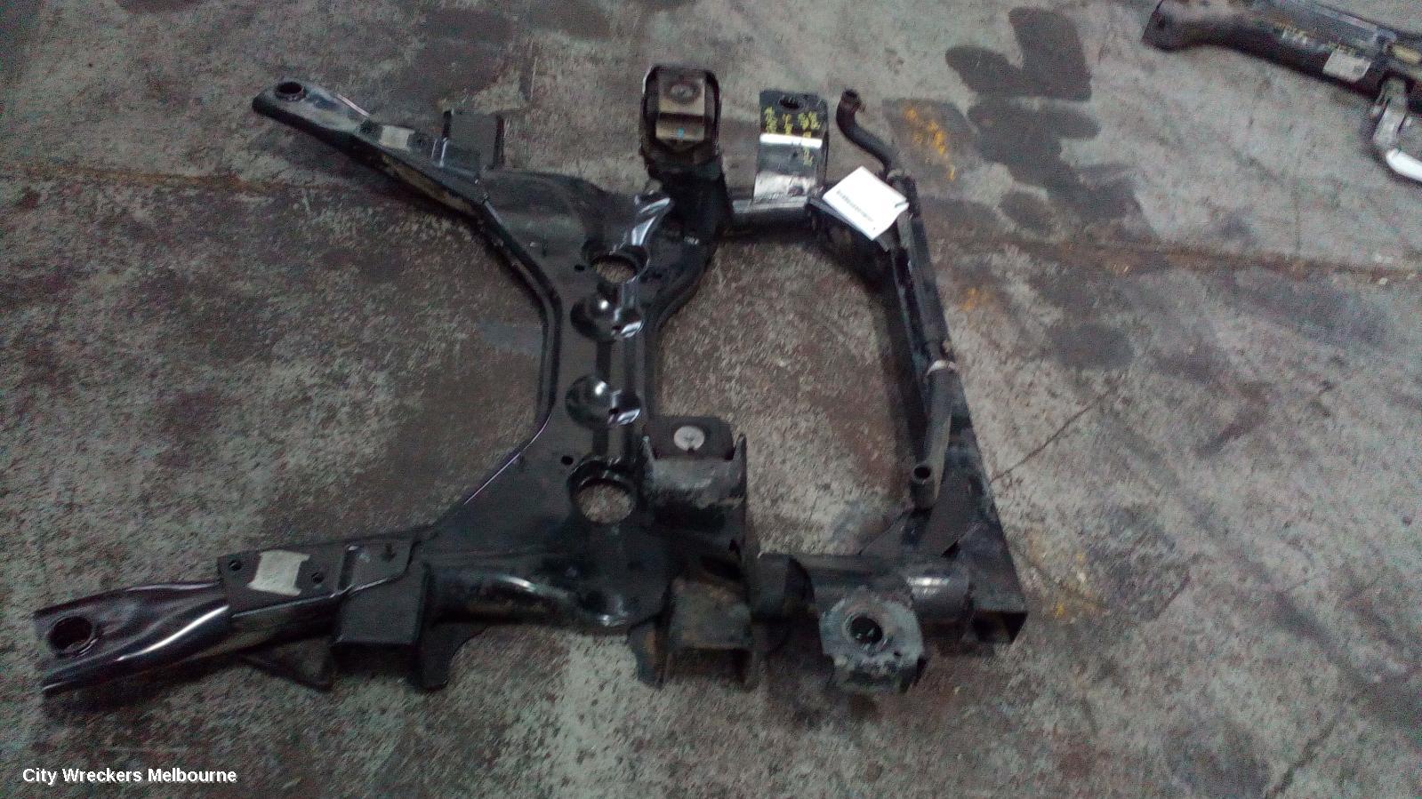 MERCEDES VITO FRT XMEMBER/CRADLE, 639, 4CYL, EARLY TYPE, 04/2004 - 01/2011