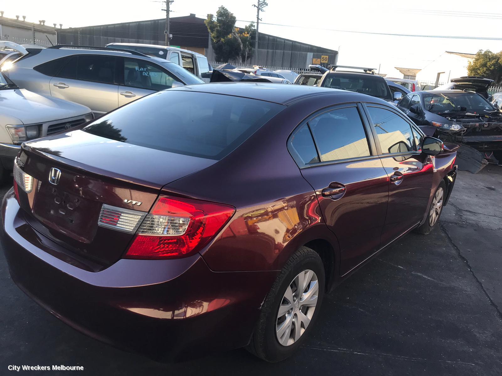 HONDA CIVIC REAR GARNISH, BOOTLID LAMP (LH SIDE), 9TH GEN, 02/2012 - 04/2016