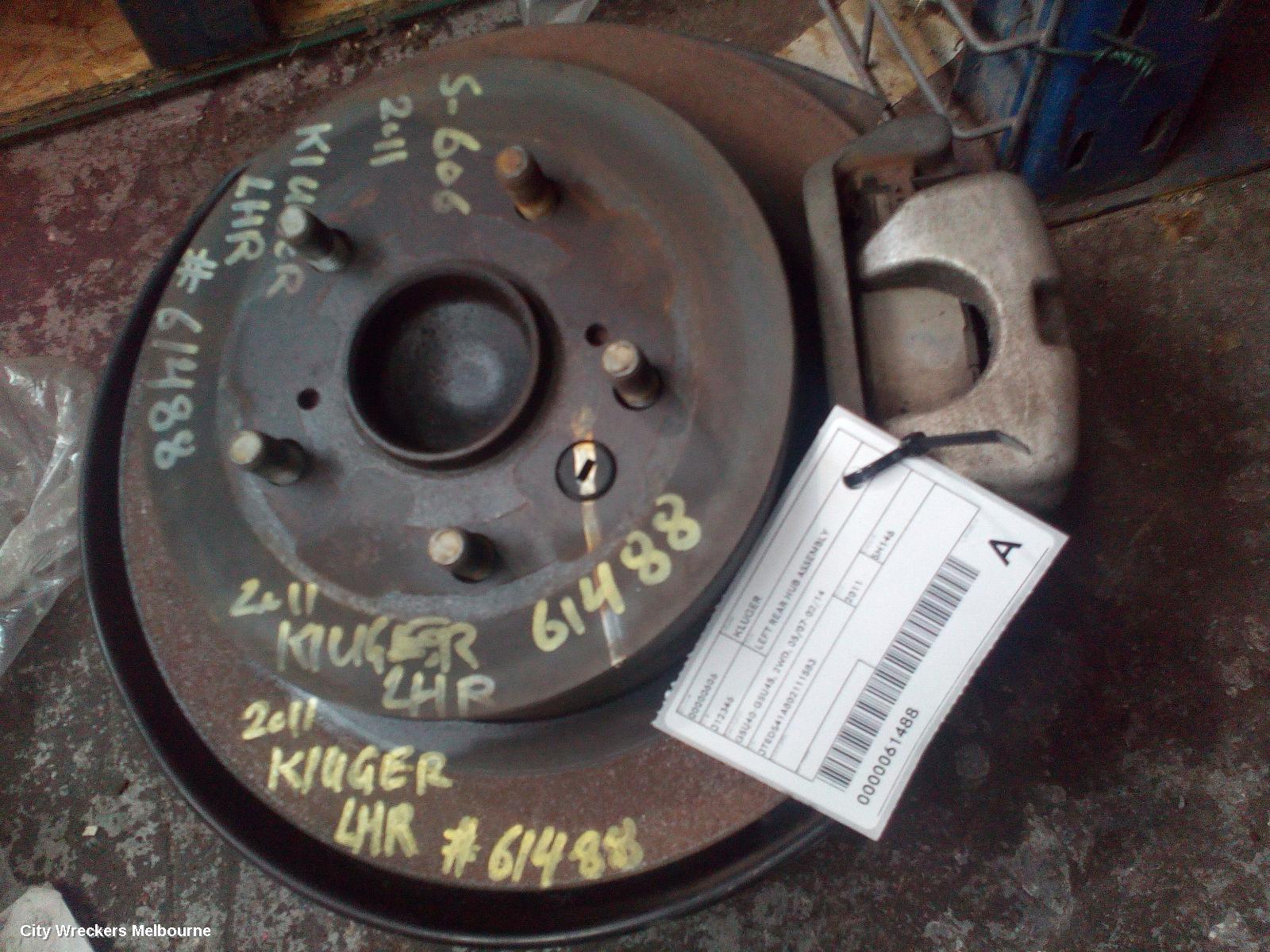 TOYOTA KLUGER LEFT REAR HUB ASSEMBLY, GSU40-GSU45, 2WD, 05/2007 - 02/2014