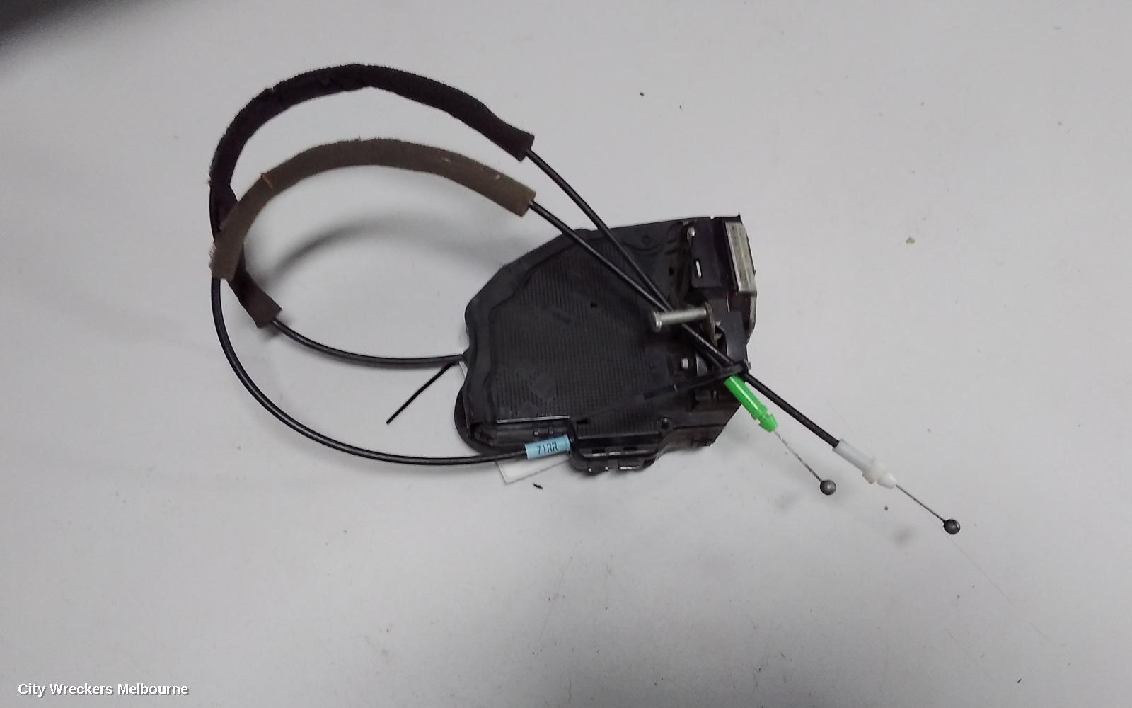TOYOTA KLUGER DOOR/BOOT/GATE LOCK, LEFT REAR DOOR LOCK, GSU40-GSU45, 07/2010 - 02/2014