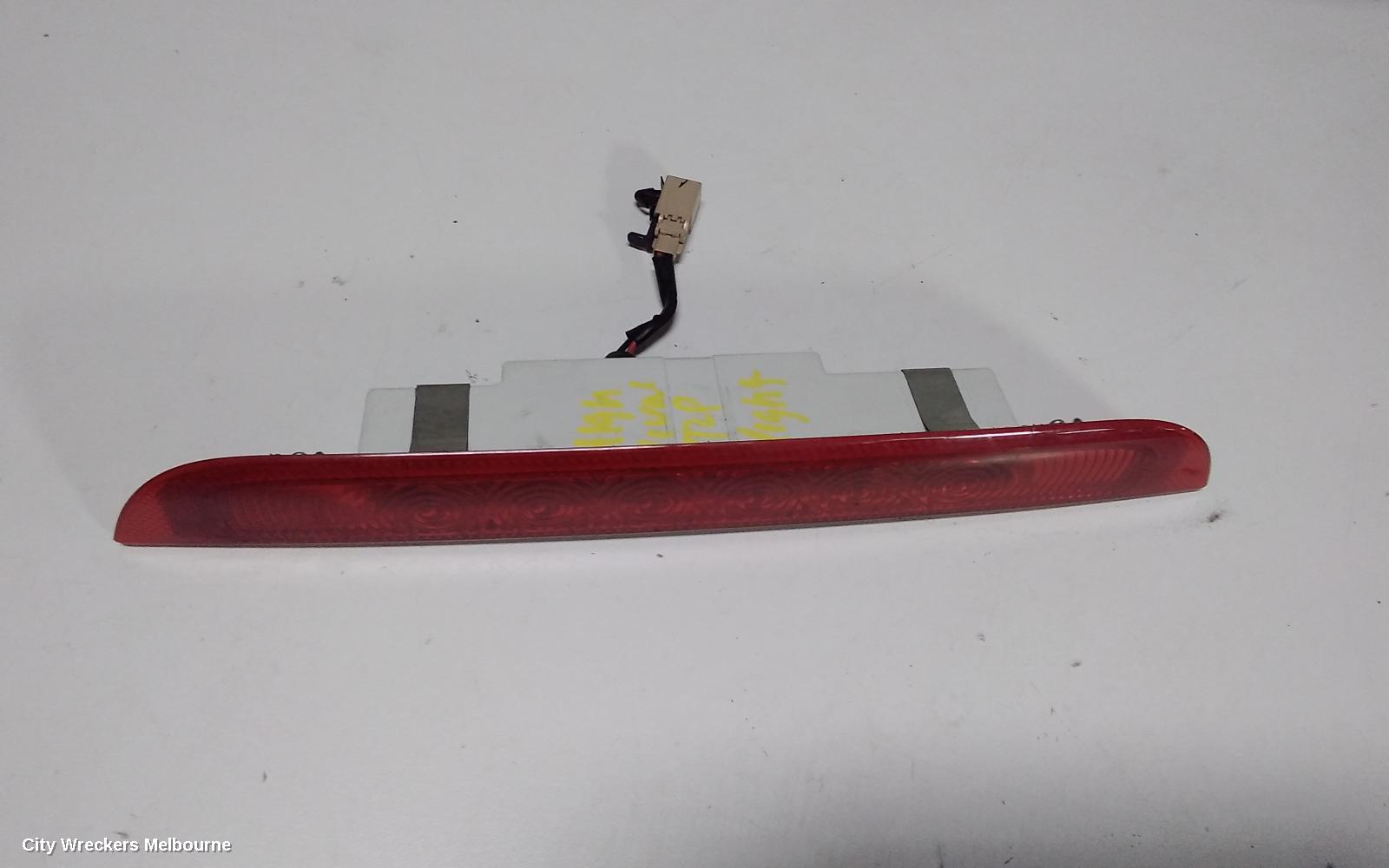 RENAULT KALEOS HIGH LEVEL STOPLIGHT, H45 09/2013 - 04/2016