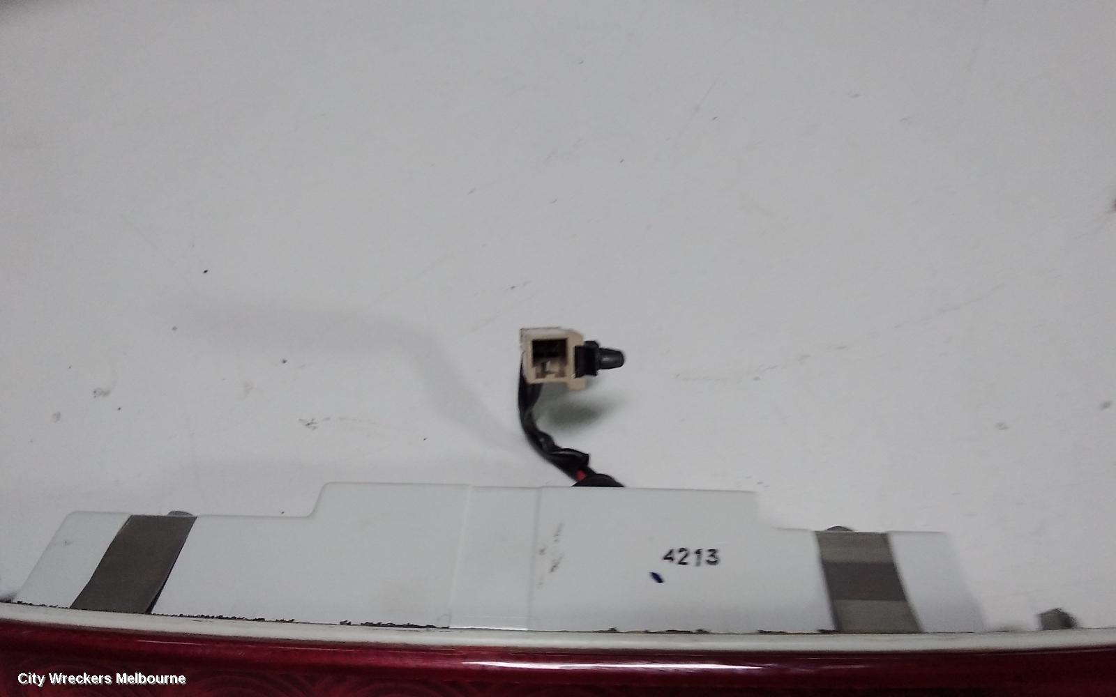 RENAULT KALEOS HIGH LEVEL STOPLIGHT, H45 09/2013 - 04/2016