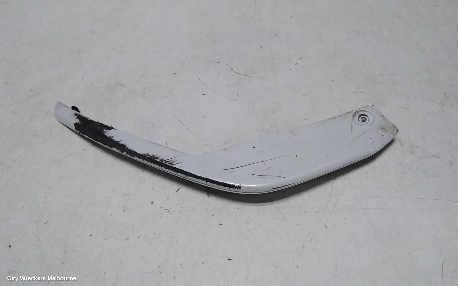 HONDA ODYSSEY, RC1, 02/2014 - 03/2022, BUMPER LIP KIT IN CHROME  RIGHT  ONLY : 61601