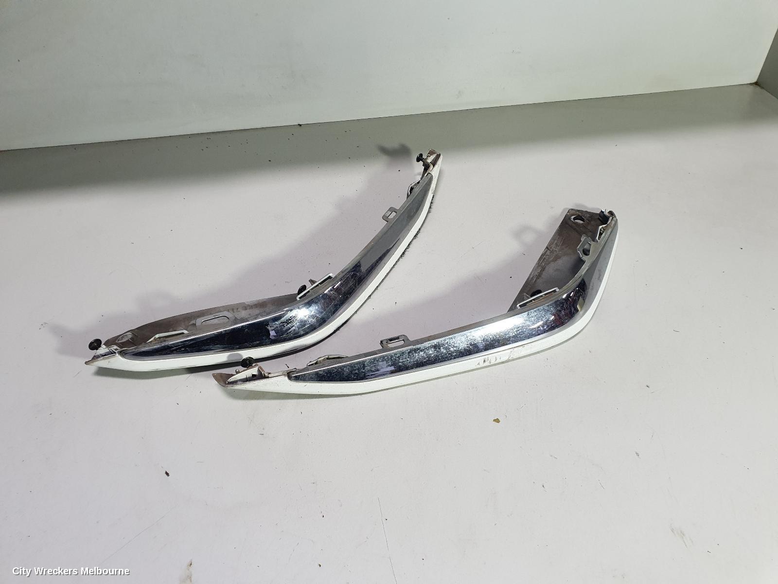 HONDA ODYSSEY, RC1, 02/2014 - 03/2022, BUMPER LIP KIT IN CHROME  RIGHT  ONLY : 61601