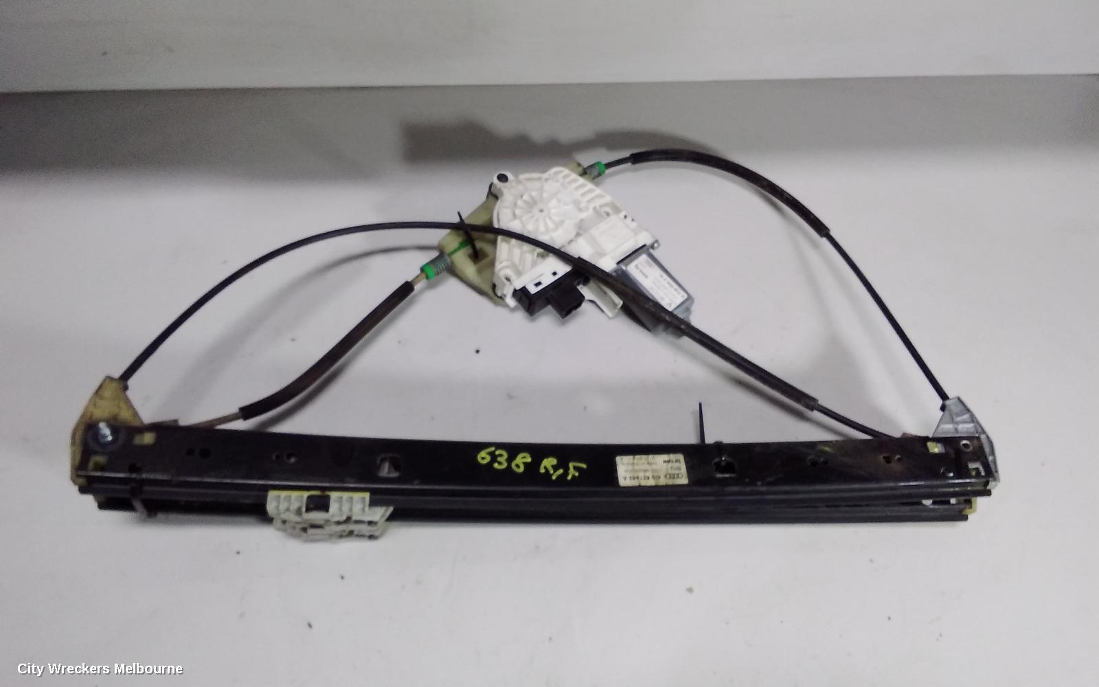AUDI Q7 RIGHT FRONT WINDOW REG/MOTOR, 4L, 09/2006 - 08/2015
