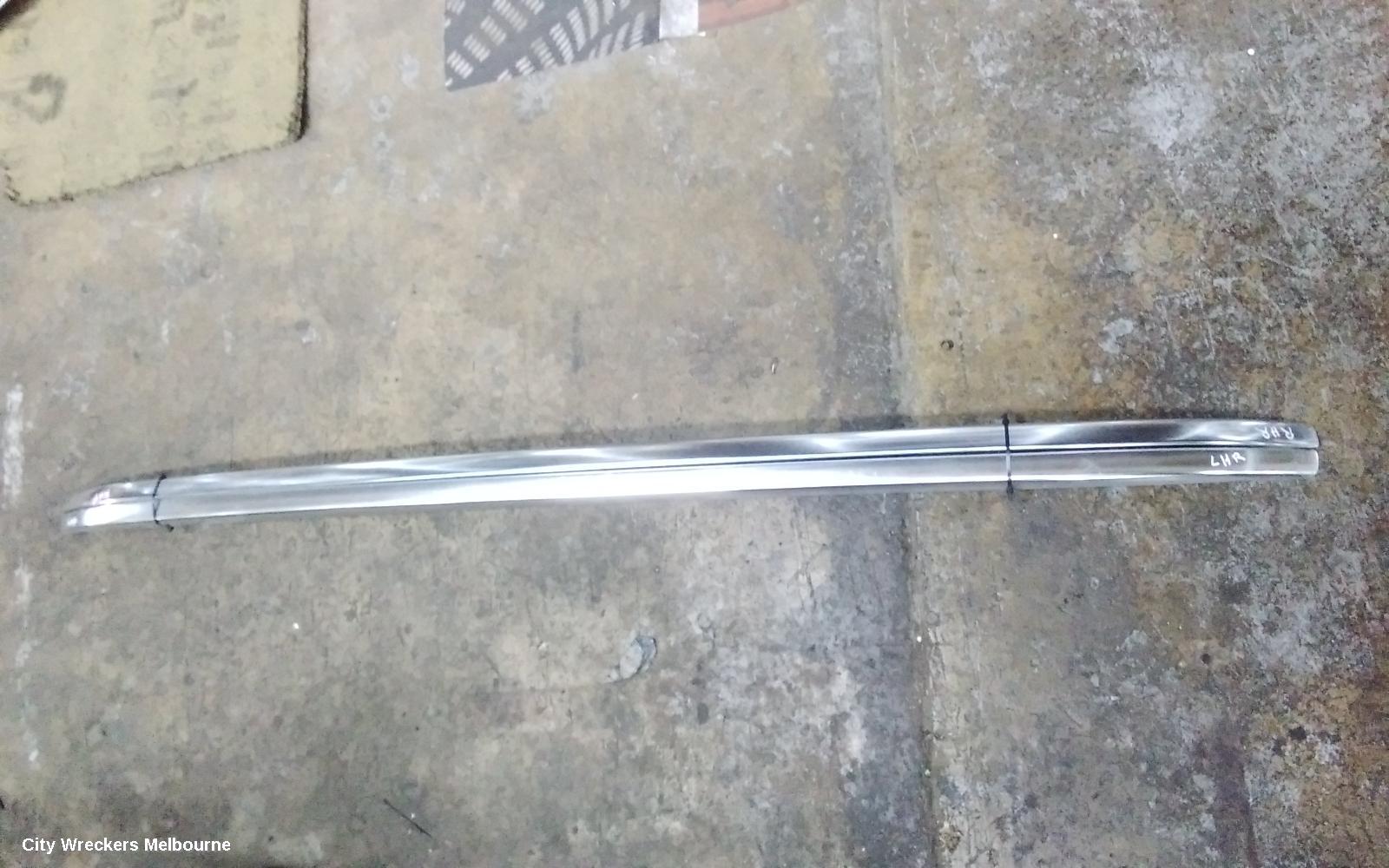 AUDI Q7 ROOF RAIL, 4L, 09/2006 - 08/2015