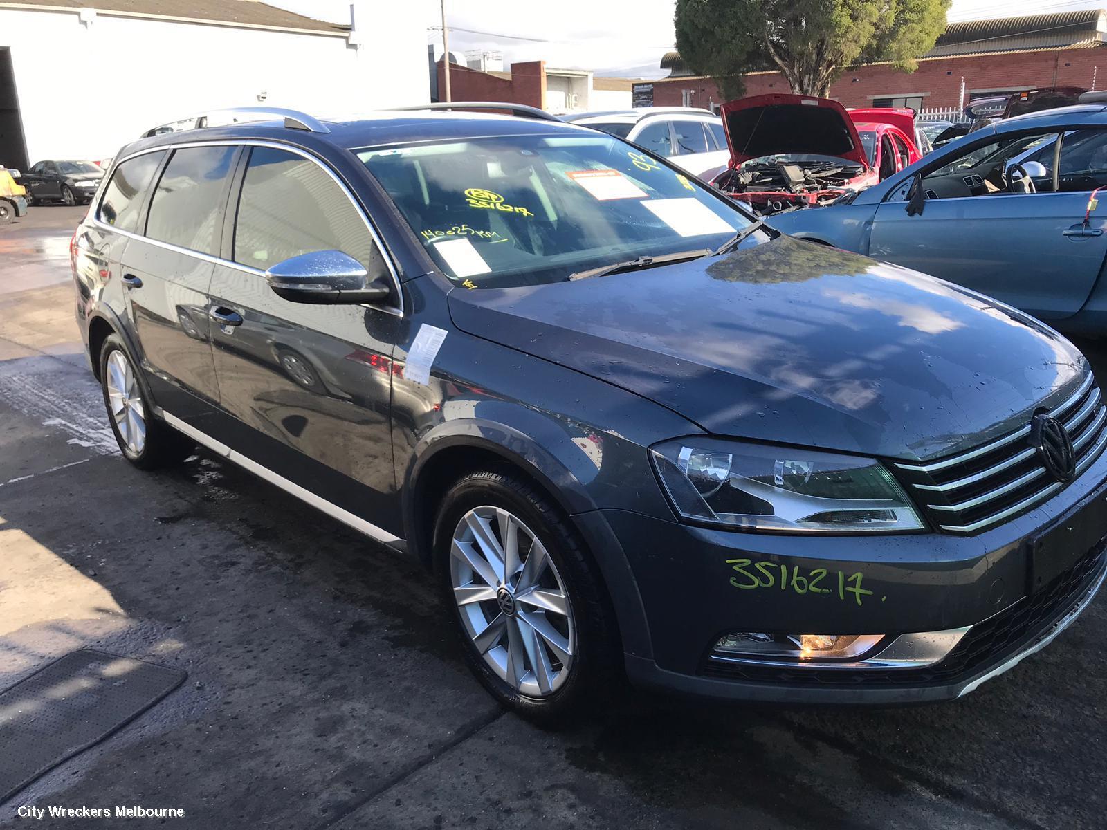 VOLKSWAGEN PASSAT REAR GARNISH, TAILGATE LAMP (LH SIDE), NON LED TYPE, 3C/MK6 B7, WAGON, 09/2010 - 05/2015