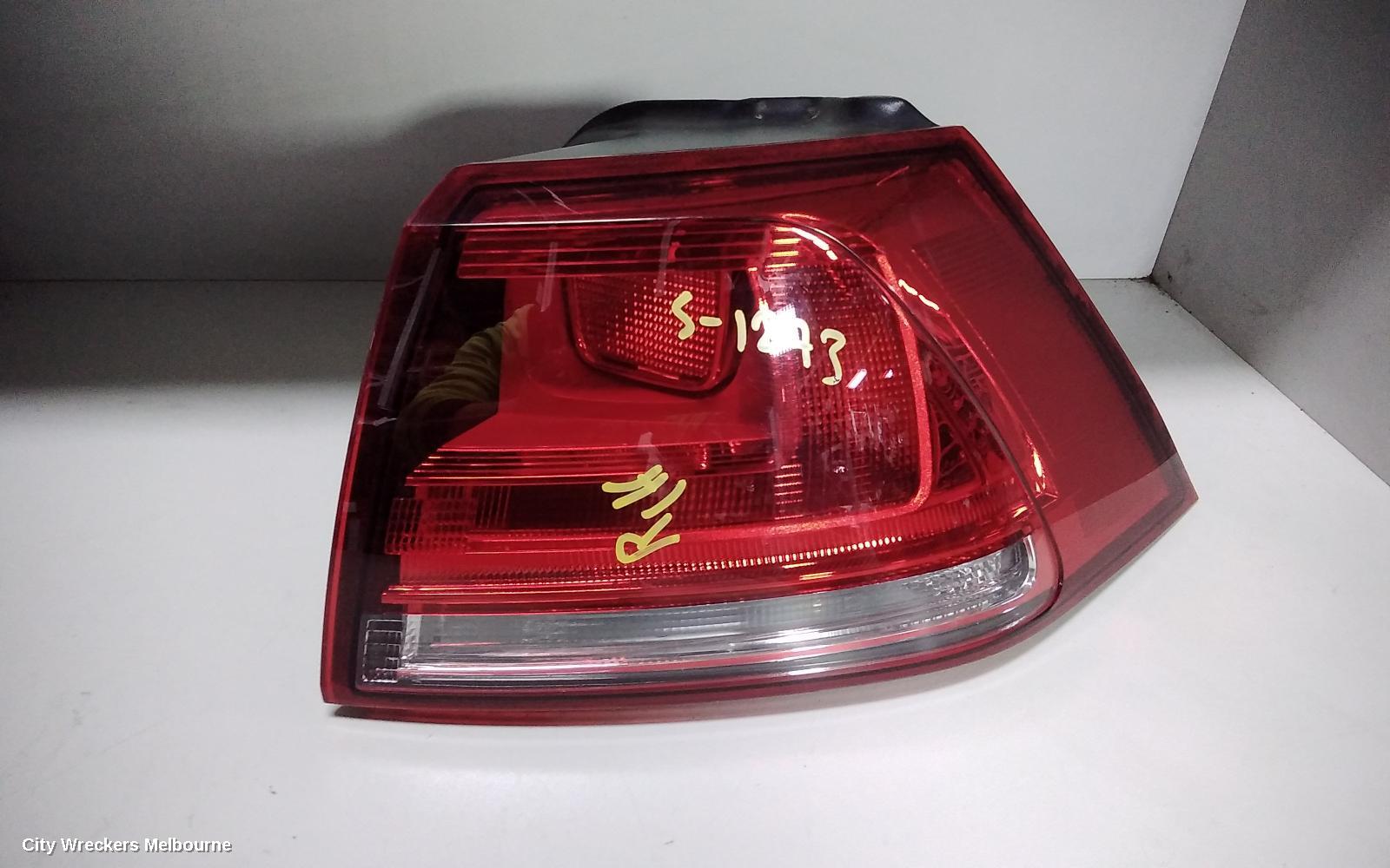 VOLKSWAGEN GOLF RIGHT TAILLIGHT, GEN 7, HATCH, 03/2013 - 03/2017