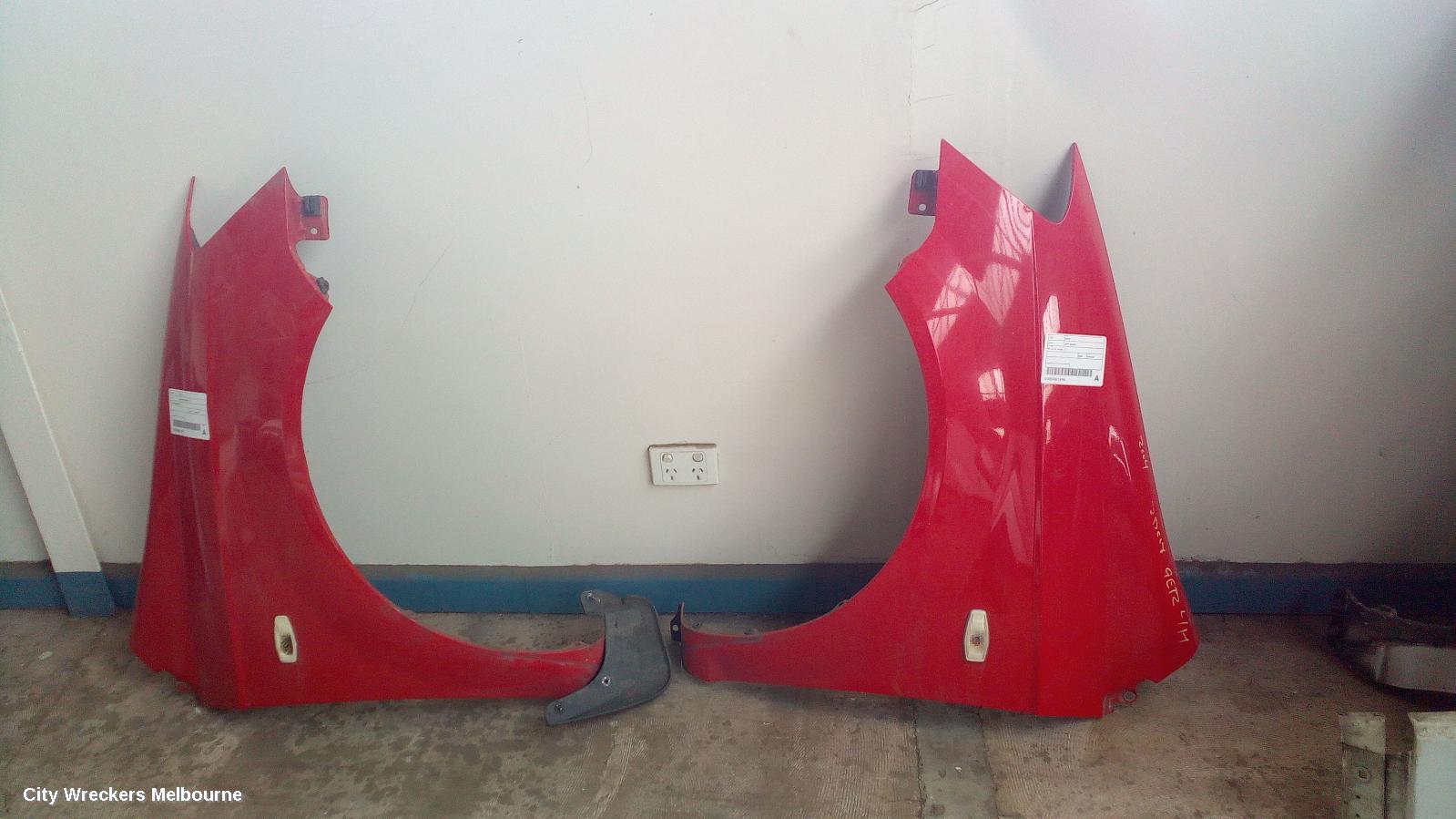 HYUNDAI GETZ LEFT GUARD, TB, 09/2002 - 09/2005