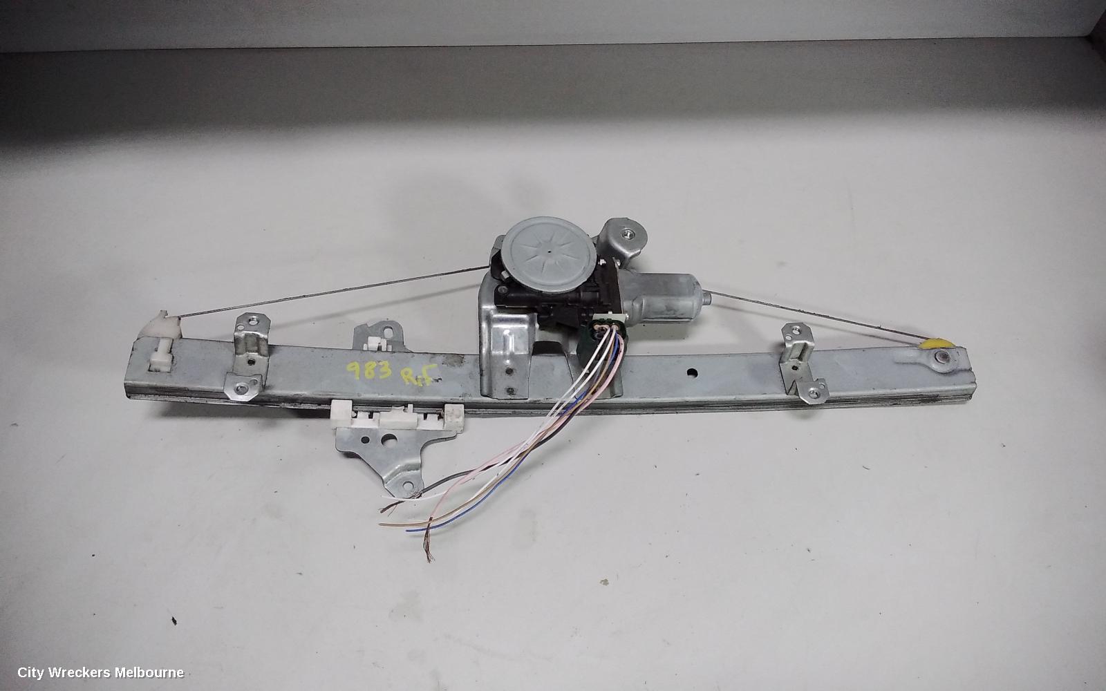 RENAULT KALEOS RIGHT FRONT WINDOW REG/MOTOR, XZG, 05/2016 ONWARDS