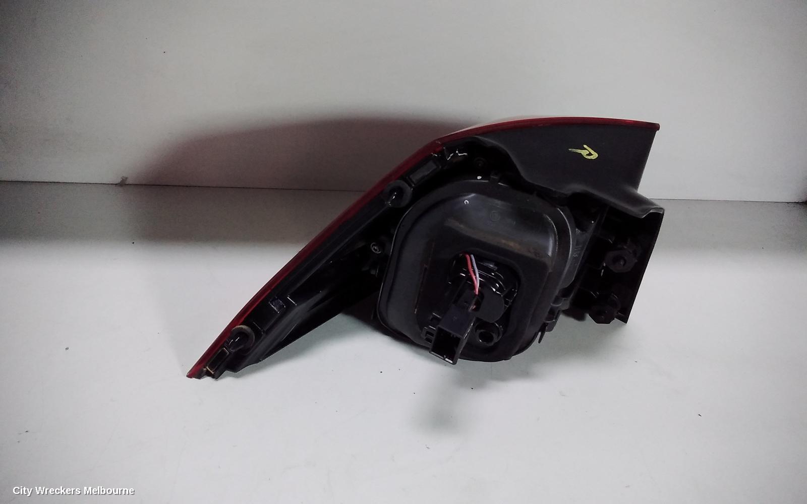 VOLKSWAGEN GOLF RIGHT TAILLIGHT, GEN 7, HATCH, 03/2013 - 03/2017