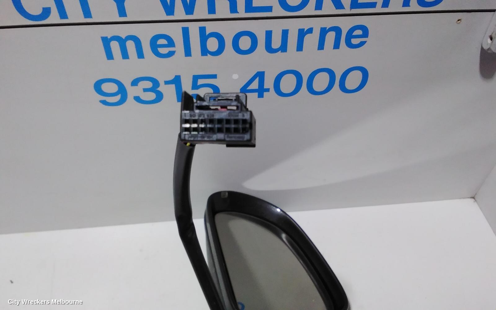 AUDI A4 LEFT DOOR MIRROR, B8 8K, A4, MANUAL FOLD, NO LANE CHANGE ASSIST TYPE, 1 PLUG (6 WIRE), 02/2008 - 05/2009