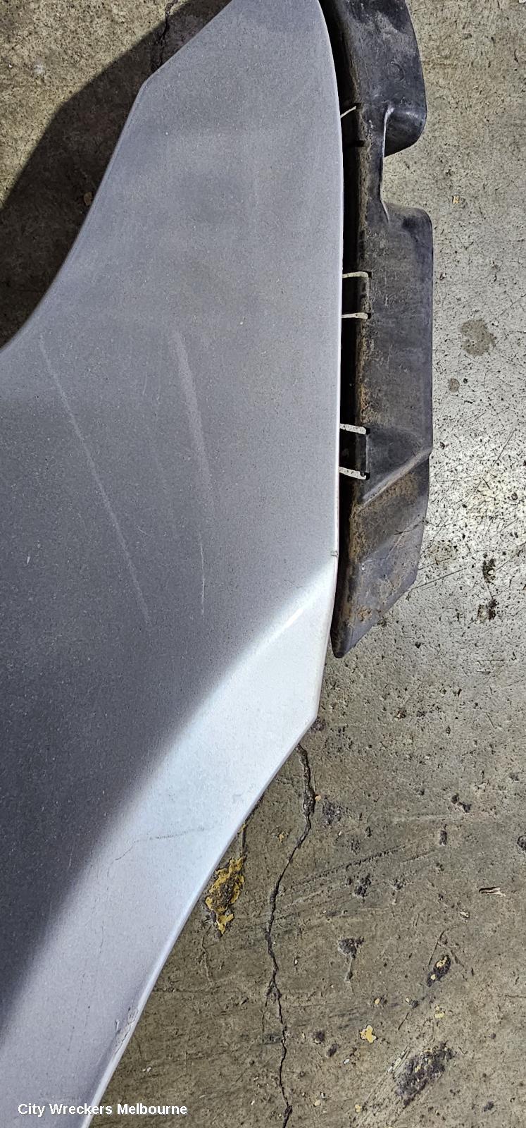 BMW 5 SERIES RIGHT GUARD, E60, STD TYPE, 10/2003 - 04/2010