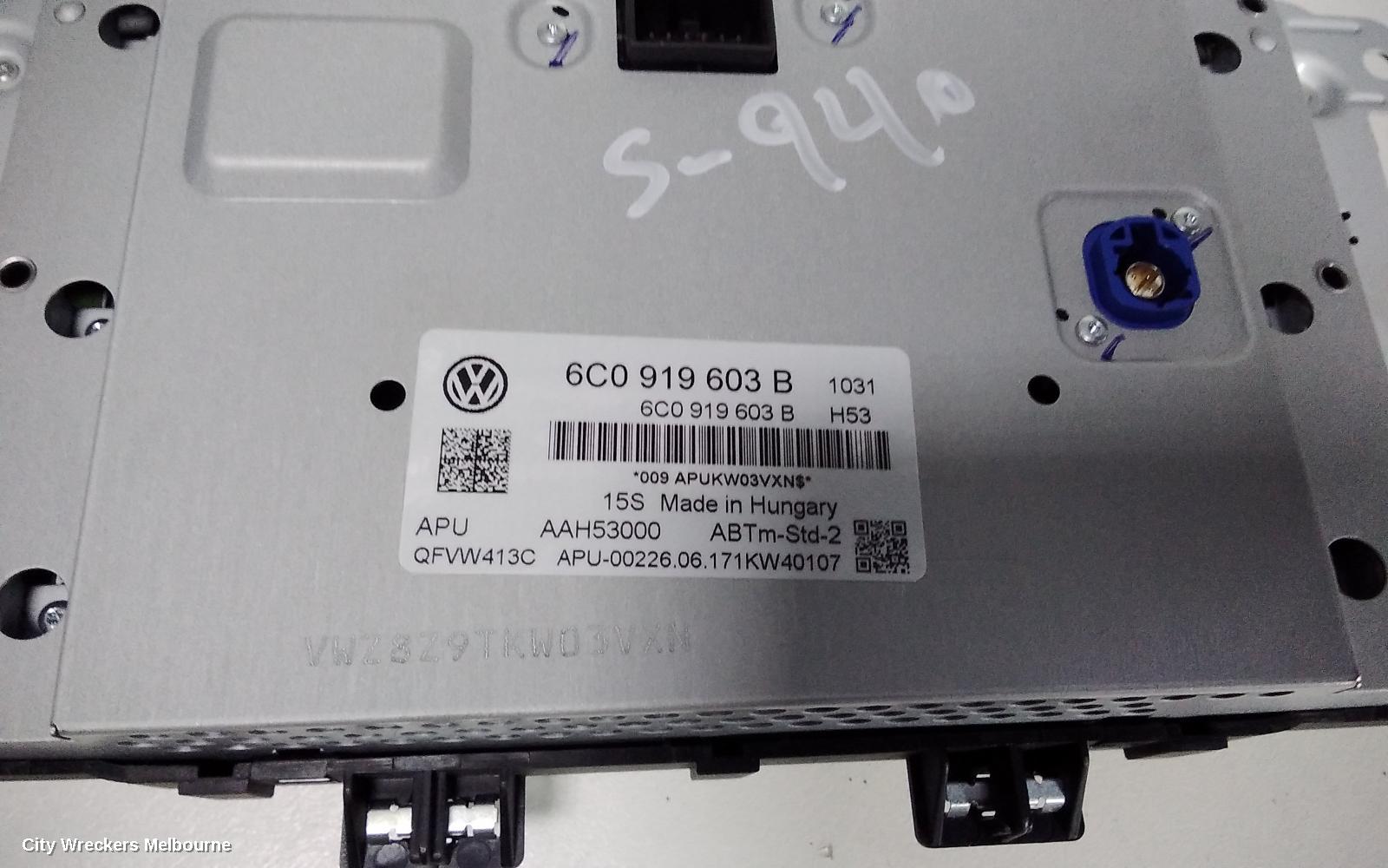 VOLKSWAGEN POLO RADIO/CD/DVD/SAT/TV, DISPLAY UNIT, 6.5IN COMPOSITION MEDIA, NON SAT NAV TYPE, 6R, 05/2010 - 09/2017