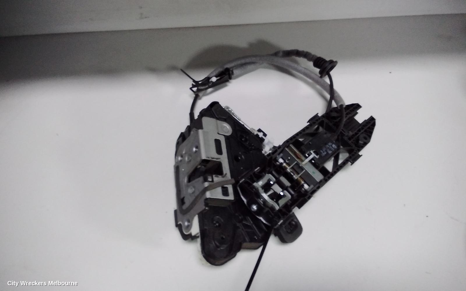 VOLKSWAGEN POLO DOOR/BOOT/GATE LOCK, RIGHT FRONT DOOR LOCK, P/N 5K2837016B, 6R, 05/2010 - 09/2017