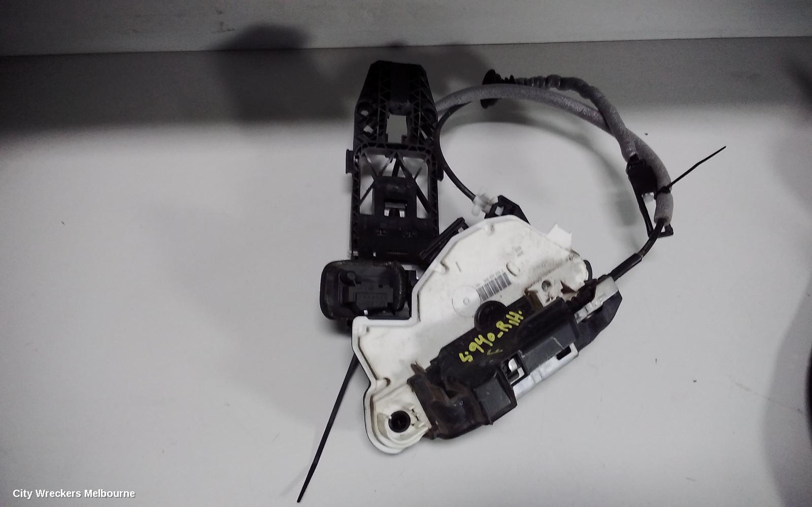 VOLKSWAGEN POLO DOOR/BOOT/GATE LOCK, RIGHT FRONT DOOR LOCK, P/N 5K2837016B, 6R, 05/2010 - 09/2017