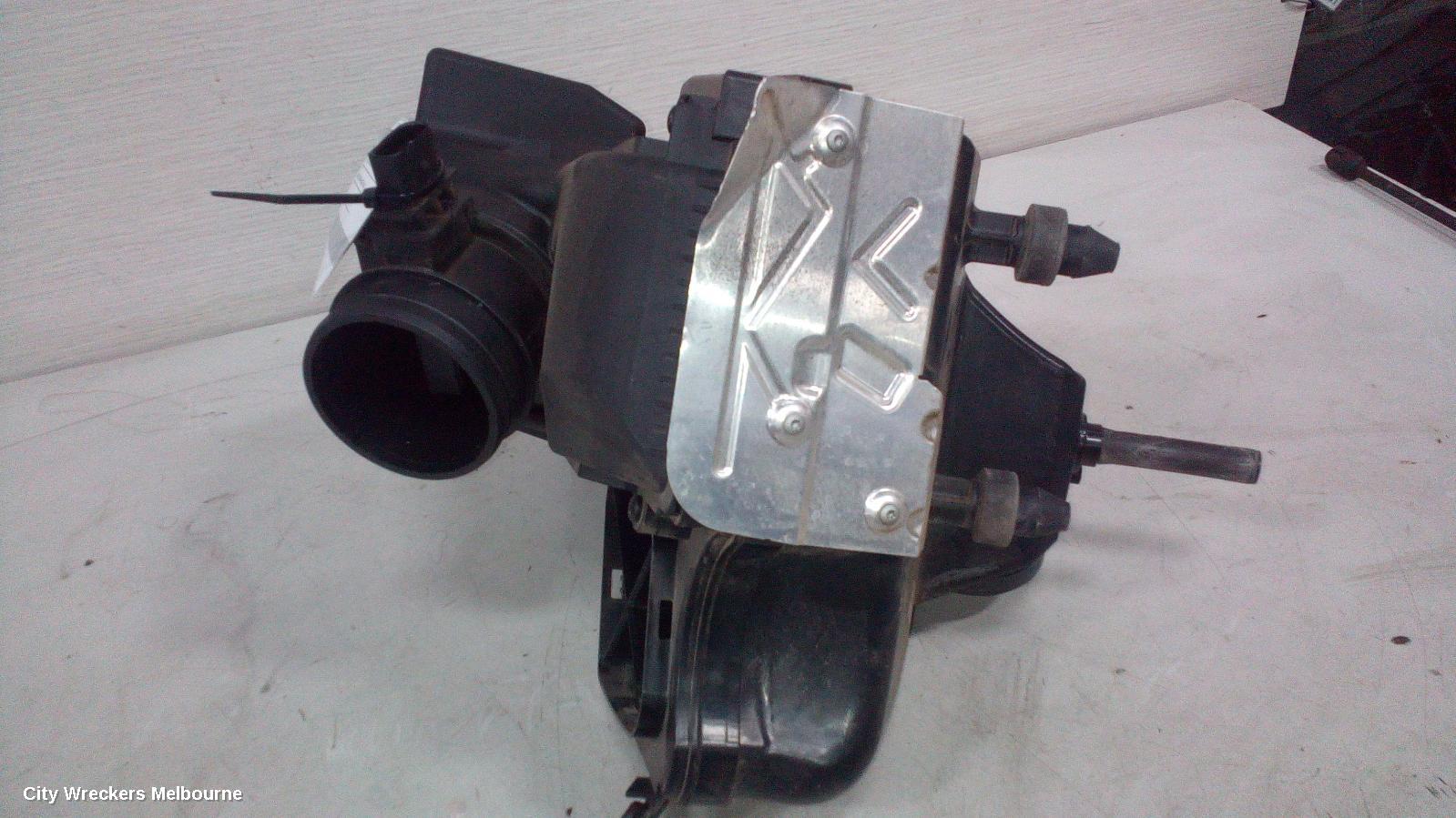 AUDI A4 AIR CLEANER/BOX, AIR CLEANER, B8 8K, 2.0, DIESEL, 02/2008 - 09/2015