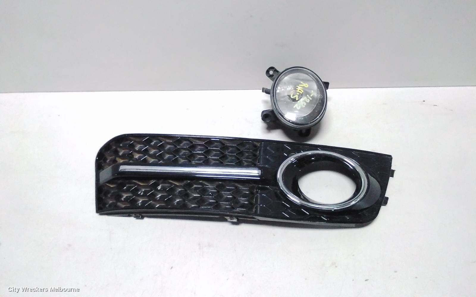 AUDI A4 RIGHT INDICATOR/FOG/SIDE, BUMPER FOGLAMP, B8 8K, 02/2008 - 06/2012