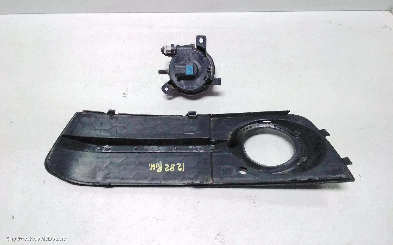 AUDI A4 RIGHT INDICATOR/FOG/SIDE, BUMPER FOGLAMP, B8 8K, 02/2008 - 06/2012