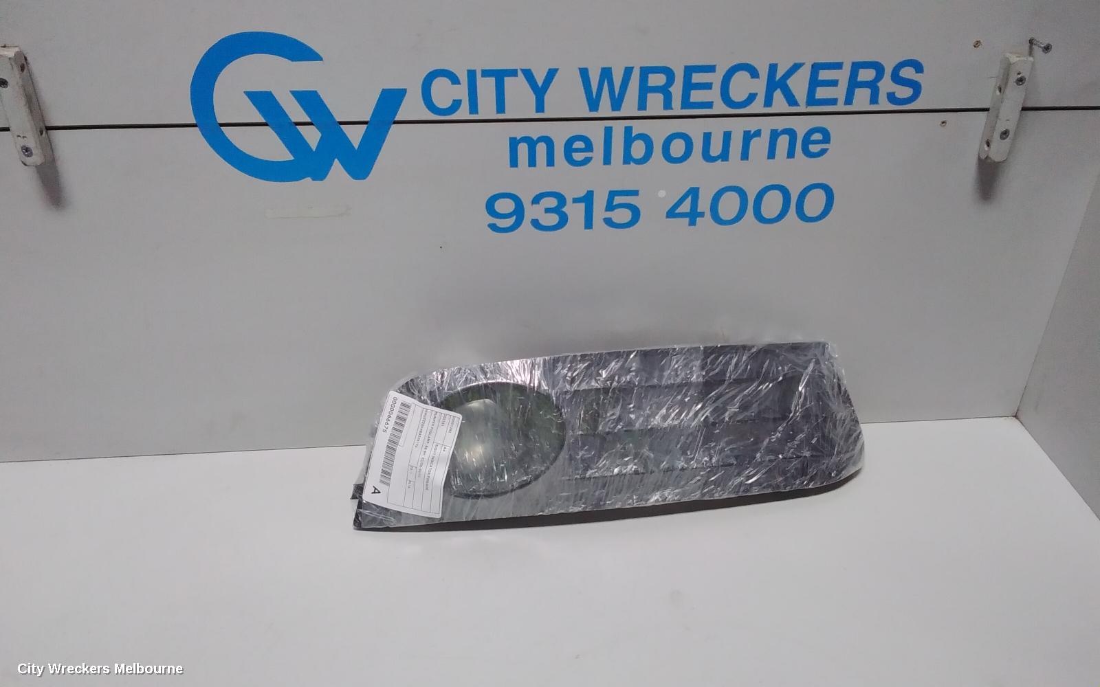 AUDI A4 RIGHT INDICATOR/FOG/SIDE, BUMPER FOGLAMP, B8 8K, 02/2008 - 06/2012