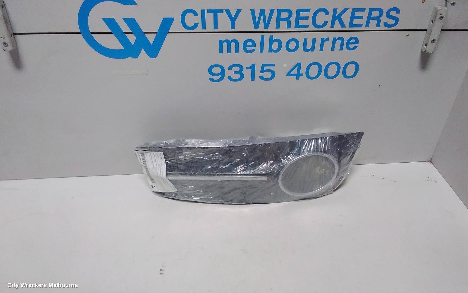 AUDI A4 RIGHT INDICATOR/FOG/SIDE, BUMPER FOGLAMP, B8 8K, 02/2008 - 06/2012