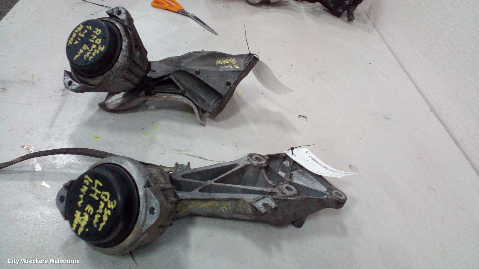 BMW 3 SERIES MOUNT, PETROL, 2.0, 320I, N46/N46B/N46T, ENGINE BRACKET (LH SIDE), E90/E91, SEDAN/WAGON, 03/2005 - 01/2012