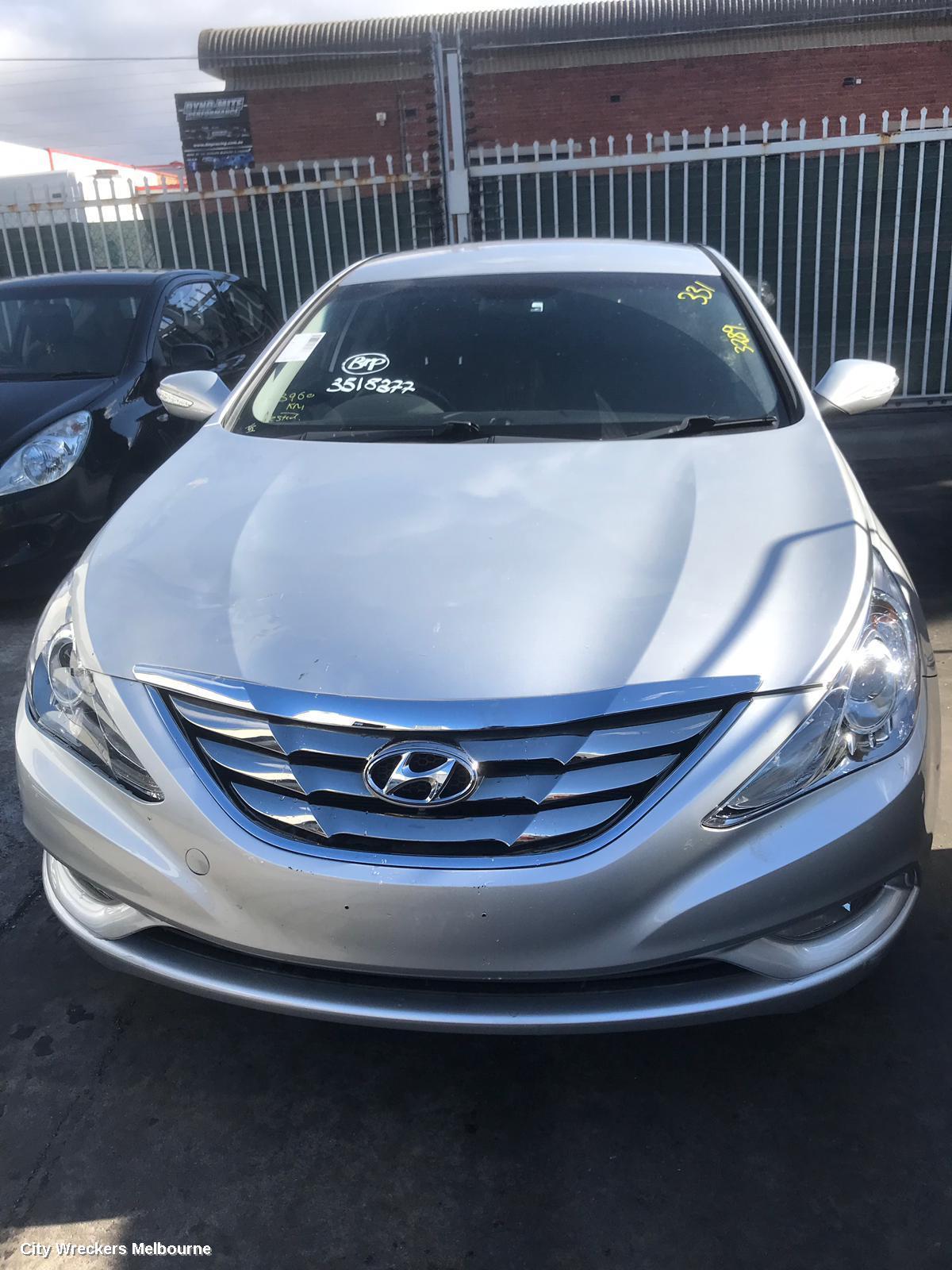HYUNDAI I45 MOUNT, YF, 02/2010 - 05/2014