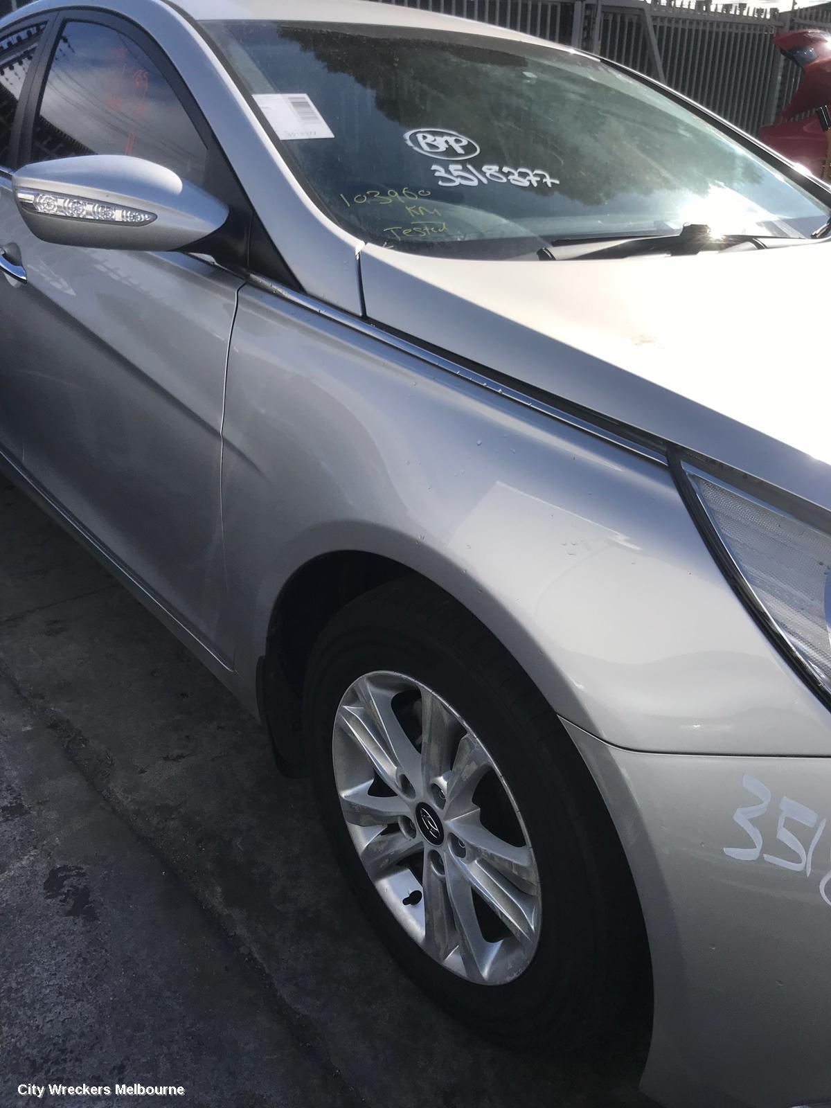 HYUNDAI I45 MOUNT, YF, 02/2010 - 05/2014