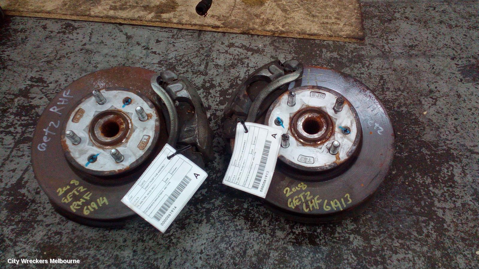 HYUNDAI GETZ LEFT FRONT HUB ASSEMBLY, TB, ABS TYPE, 14IN DISC TYPE, 09/2002 - 09/2011