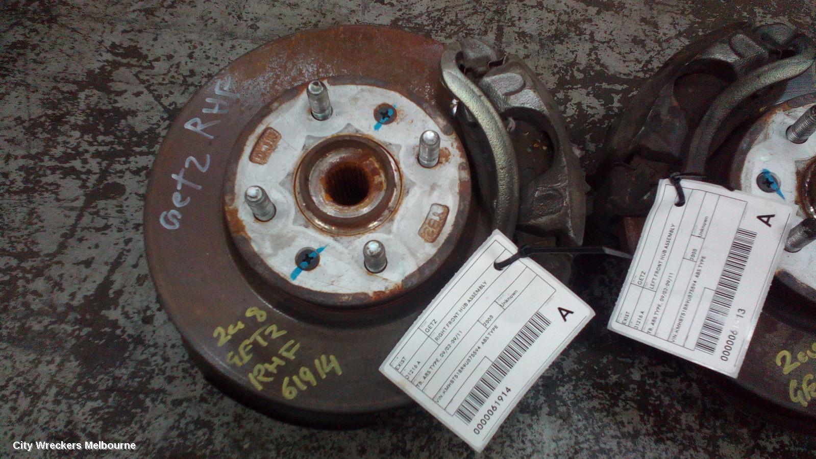 HYUNDAI GETZ RIGHT FRONT HUB ASSEMBLY, TB, ABS TYPE, 14IN DISC TYPE, 09/2002 - 09/2011