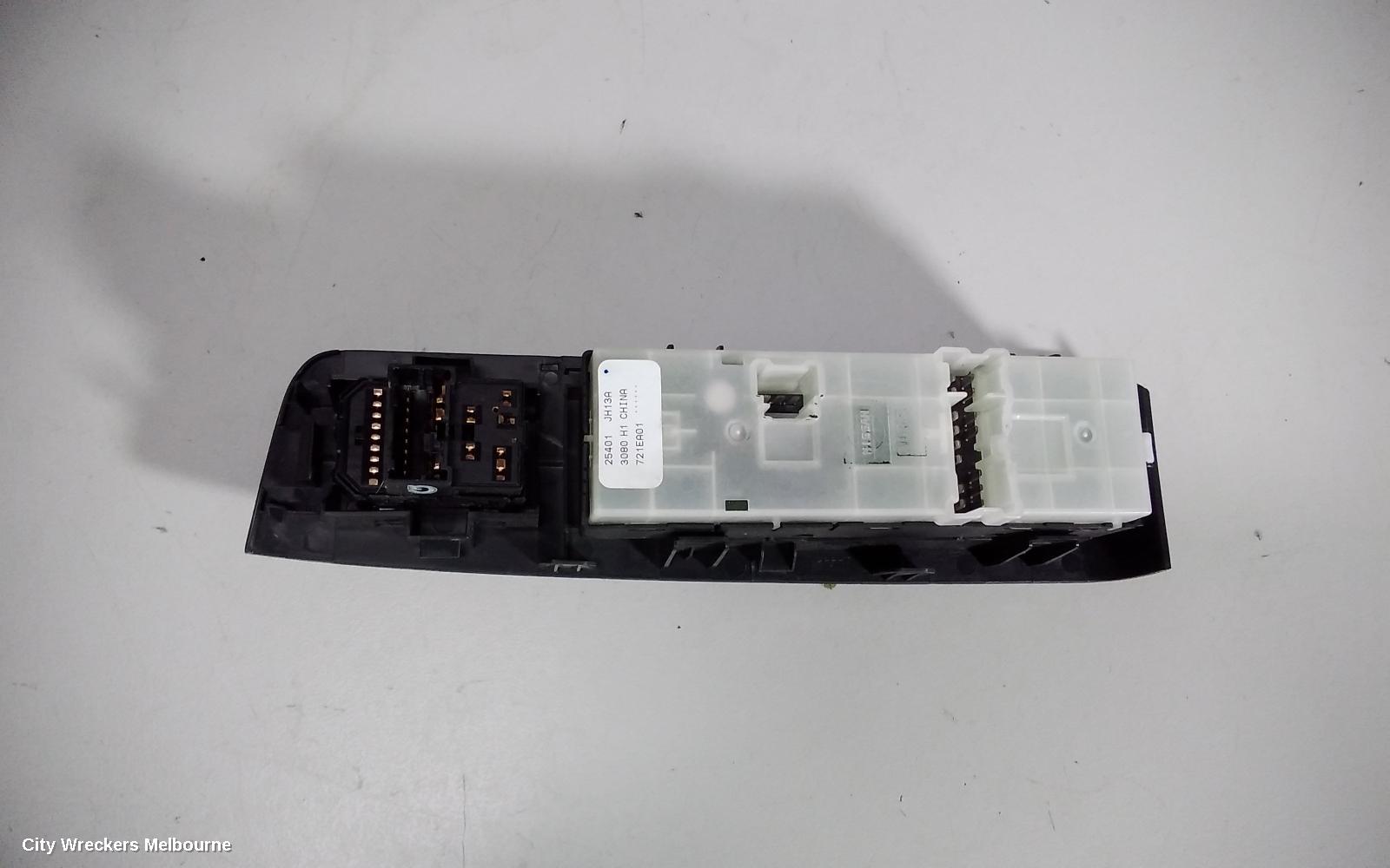 NISSAN XTRAIL PWR DR WIND SWITCH, RH FRONT (MASTER SWITCH), T31, 09/2007 - 12/2013