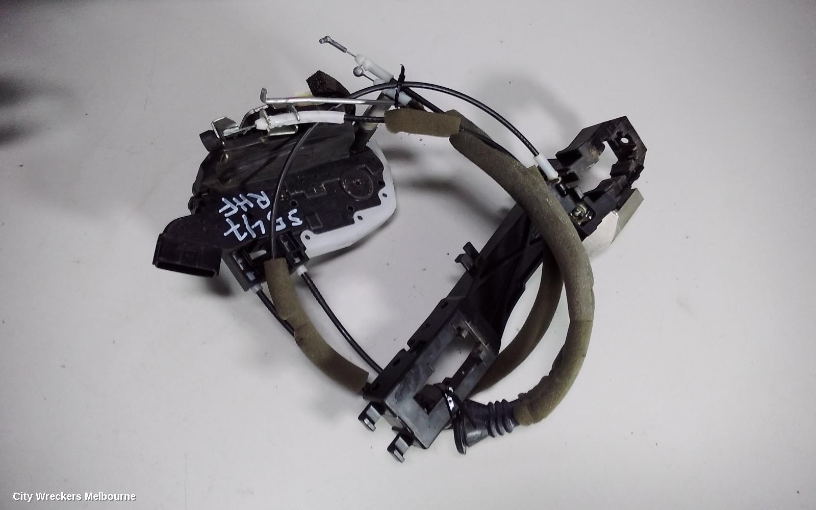 NISSAN XTRAIL DOOR/BOOT/GATE LOCK, RIGHT FRONT DOOR LOCK, T31, 09/2007 - 12/2013