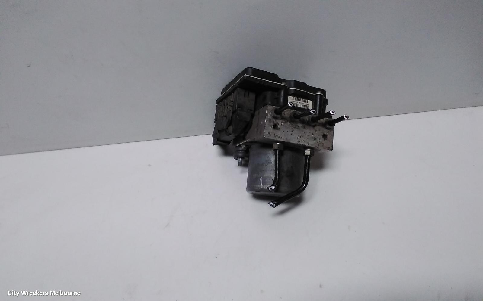 NISSAN DUALIS ABS PUMP/MODULATOR, J10, P/N 476601YA4A, 10/2007 - 05/2014