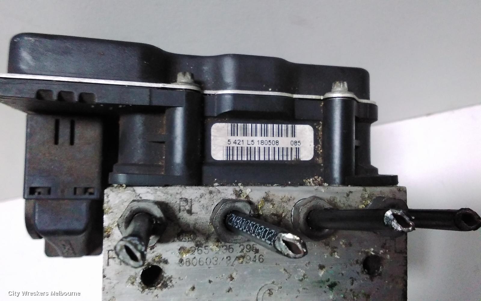 NISSAN DUALIS ABS PUMP/MODULATOR, J10, P/N 476601YA4A, 10/2007 - 05/2014
