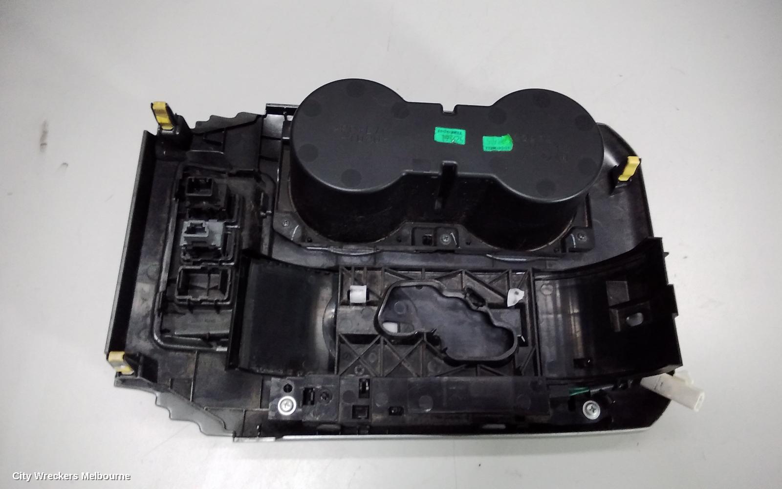 TOYOTA CAMRY, XV50, 12/2011 - 05/2015, CUP HOLDER: 61968