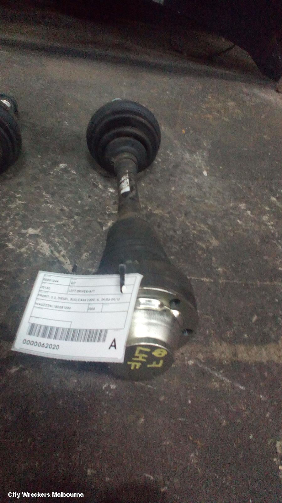AUDI Q7 LEFT DRIVESHAFT, FRONT, 3.0, DIESEL, BUG/CASA CODE, 4L, 09/2006 - 09/2010