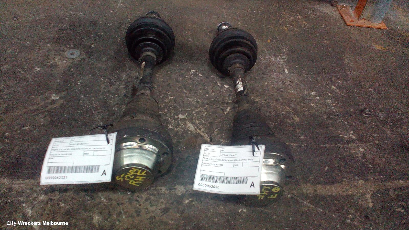 AUDI Q7 LEFT DRIVESHAFT, FRONT, 3.0, DIESEL, BUG/CASA CODE, 4L, 09/2006 - 09/2010