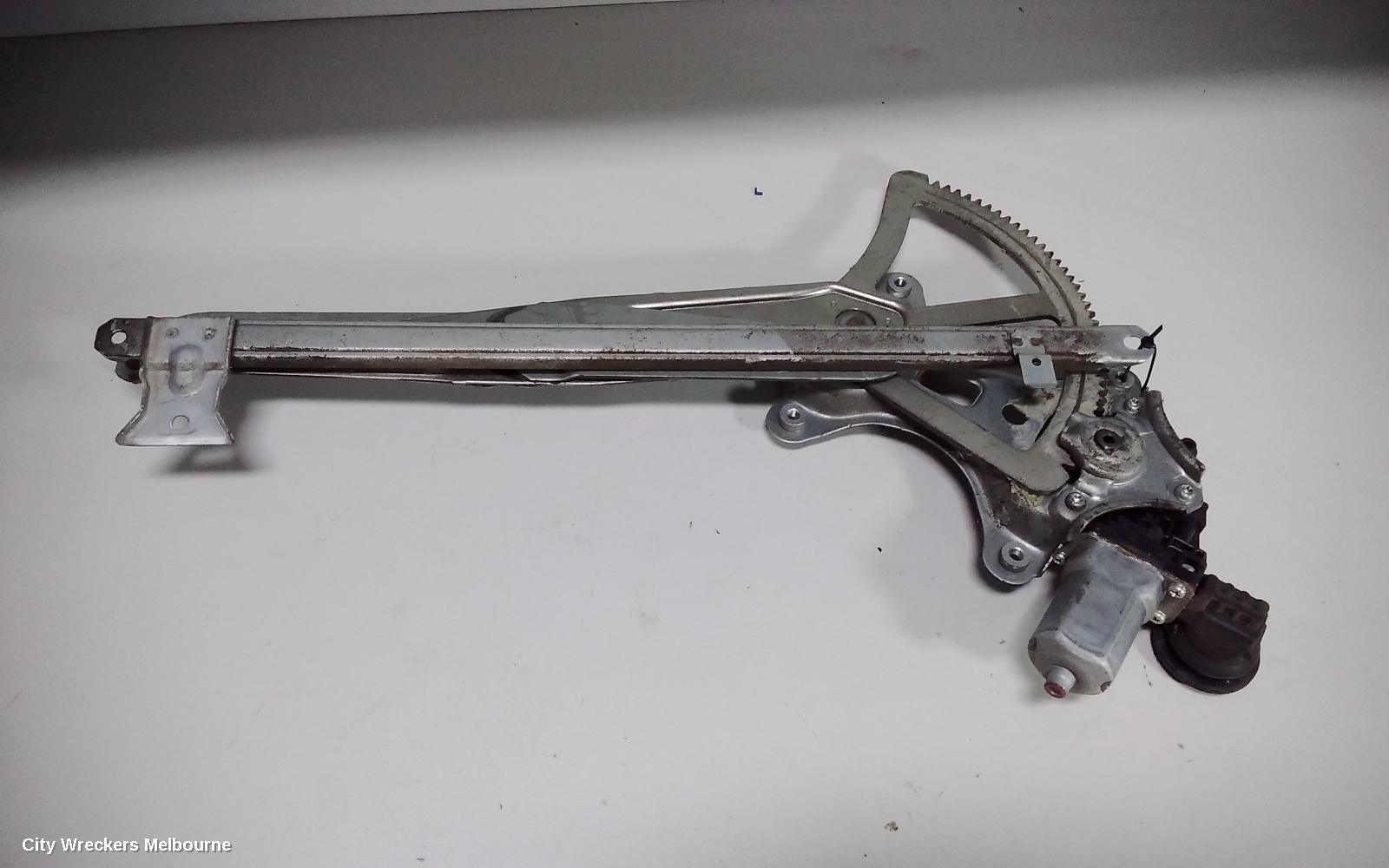 TOYOTA HIACE LEFT FRONT WINDOW REG/MOTOR, DOOR REG AND MOTOR ASSY, TRH/KDH, 03/2005 - 04/2019