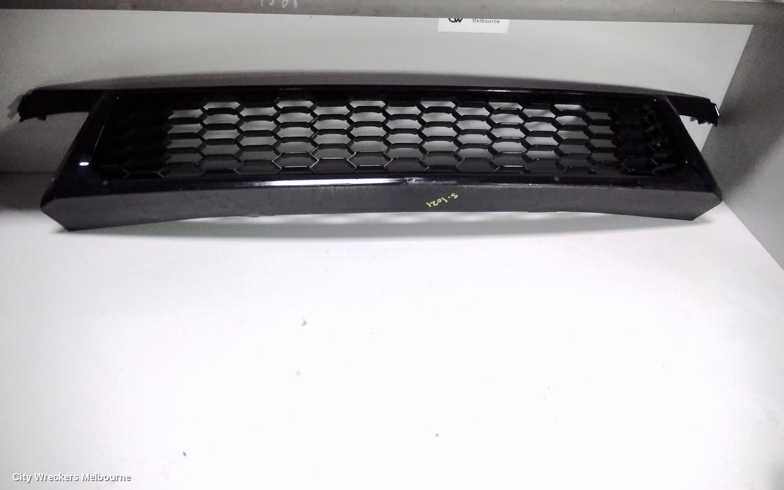 TOYOTA COROLLA GRILLE, BUMPER GRILLE (CENTRE), ZRE182R, HATCH, BLACK, ASCENT/LEVIN SX, 10/2012 - 03/2015
