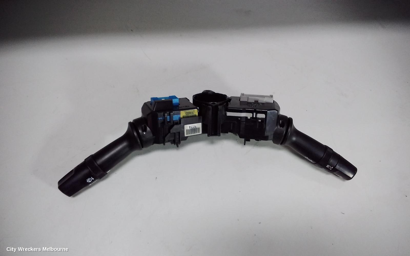 HYUNDAI I45 COMBINATION SWITCH, FLASHER SWITCH, YF, 02/2010 - 04/2014